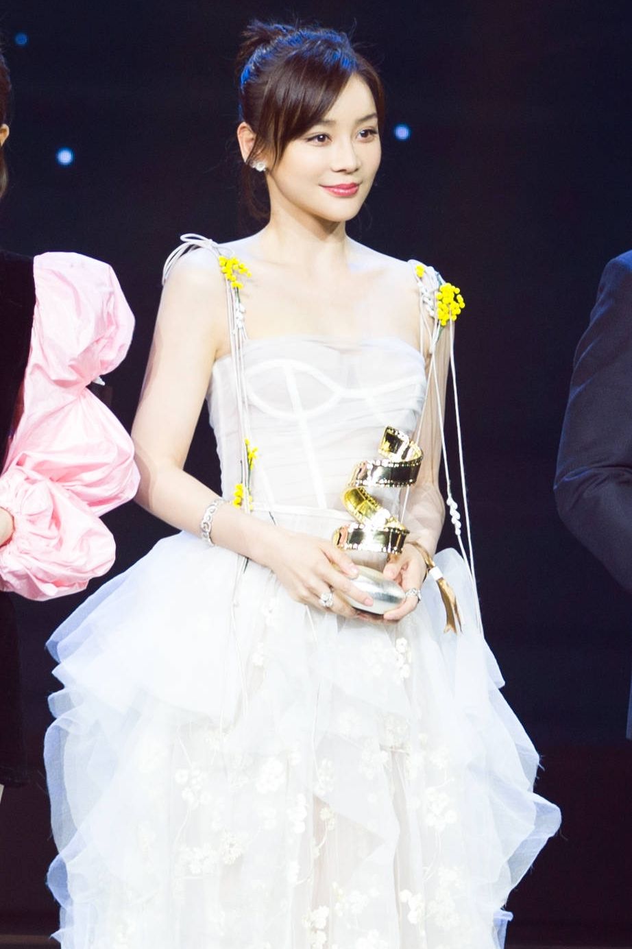 包含十万网友微博