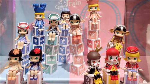 双厨狂喜！王者荣耀x泡泡玛特首发系列盲盒，有你的本命英雄吗_峡谷_合作_游戏的简单介绍