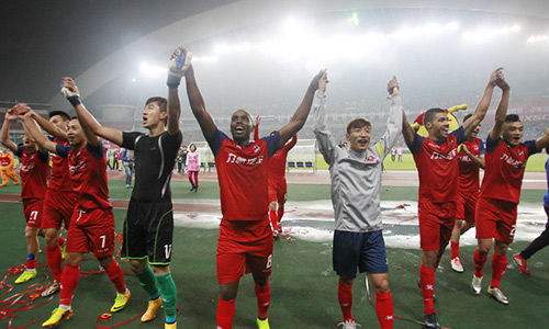 尹明善回击实德收购传言:力帆王国需要足球名片_国内足坛-甲A_NIKE新浪竞技风暴_新浪网的简单介绍 尹明善回击实德收购传言:力帆王国需要足球名片_国内足坛-甲A_NIKE新浪竞技风暴_新浪网的简单介绍