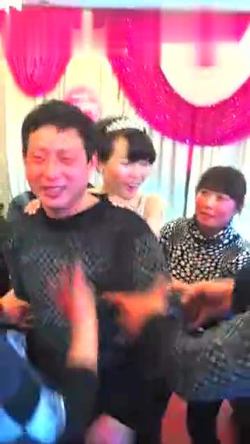 此一元非比平常的一元,它太有纪念意义啦,为喜公公点赞#婚礼#婚礼现场#结婚的简单介绍 此一元非比平常的一元,它太有纪念意义啦,为喜公公点赞#婚礼#婚礼现场#结婚的简单介绍