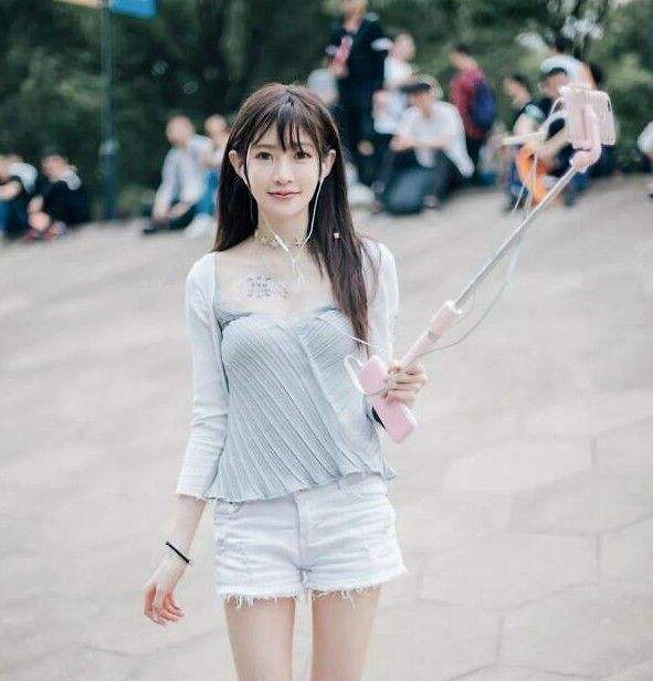 刷了3000块也能叫大哥?王羽杉拉黑斗鱼“跳哥”,质疑他是假神豪_跳跳的简单介绍 刷了3000块也能叫大哥?王羽杉拉黑斗鱼“跳哥”,质疑他是假神豪_跳跳的简单介绍