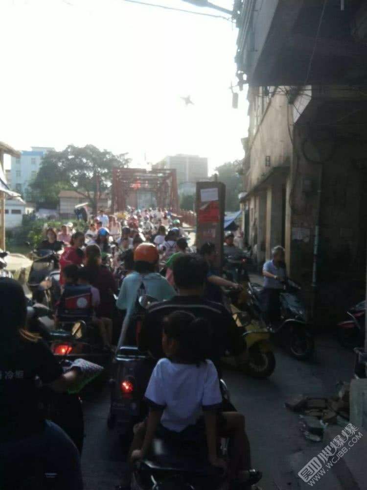 包含提示信息-吴川脚爆爆的词条