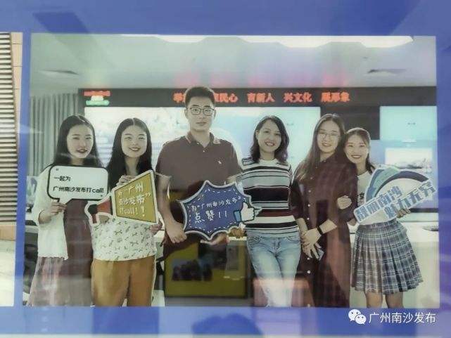 关于记者节，让我们为这些优秀作品点赞的信息