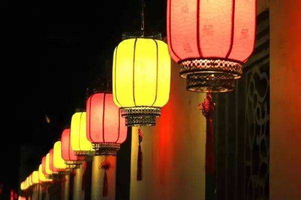 100块吃够2天!金庸舍不得走的湖州,按这个清单尝一遍吧!_汤包的简单介绍 100块吃够2天!金庸舍不得走的湖州,按这个清单尝一遍吧!_汤包的简单介绍