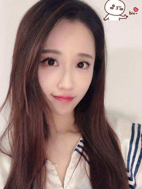 包含“代打”主播阿怡大小姐，曾经斗鱼一姐，如今落魄_LOL资讯_LOL大咖的词条